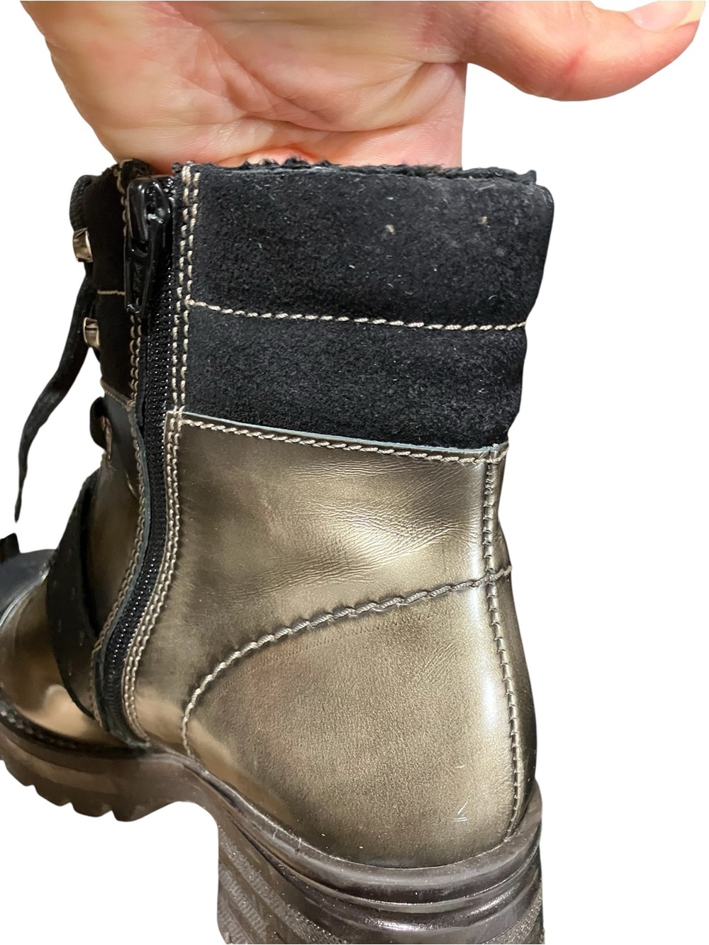 Dromedaris Leather Ankle Boots EU 38 Black Fur Lined Buckle Lug Chunky Sole - Picture 15 of 16